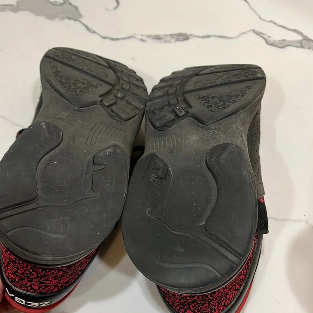 Zeba Hands-free men’s sneaker